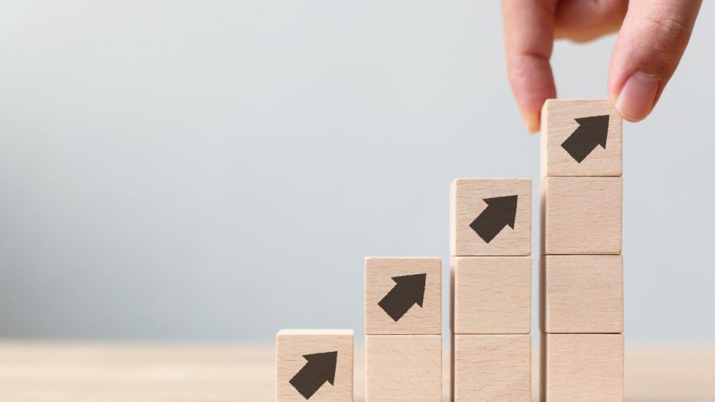 how to market to existing customers – proven strategies to boost repeat sales Untitled design 14